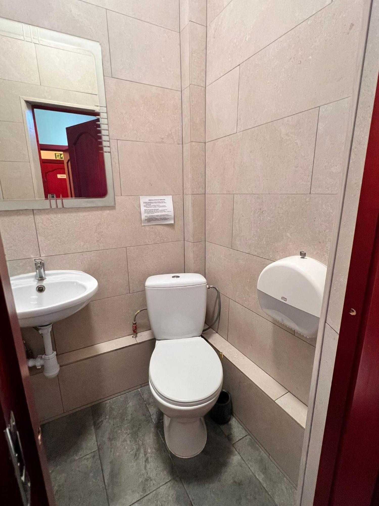 Klaipeda Inn Private Parking And Kitchen Extérieur photo