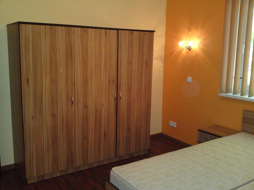 Klaipeda Inn Private Parking And Kitchen Extérieur photo